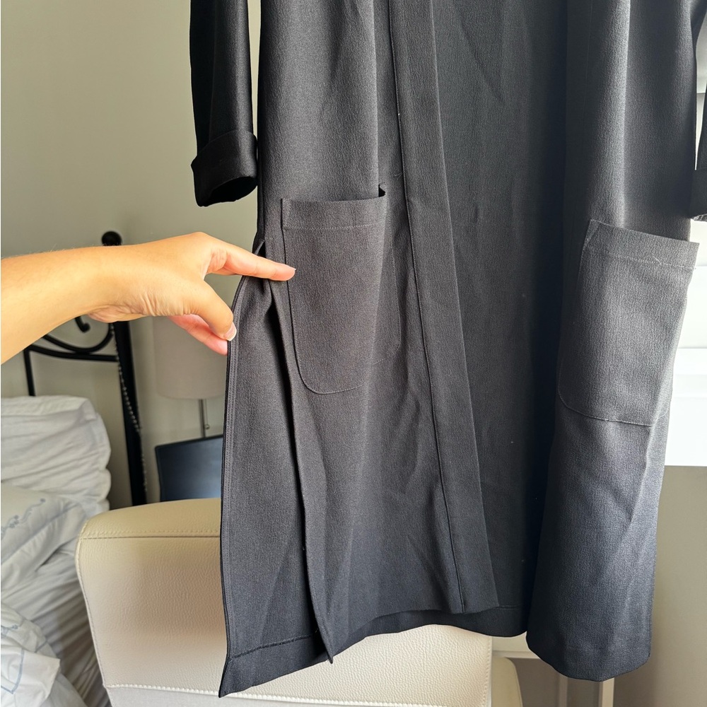DR2 Elegant Black Cardigan - Picture 2 of 5
